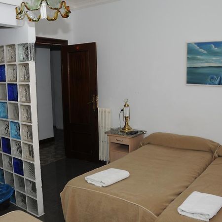 Pension Iglesias Zaragoza Ngoại thất bức ảnh