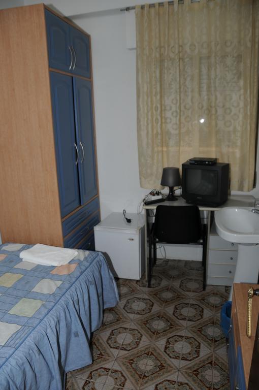 Pension Iglesias Zaragoza Ngoại thất bức ảnh